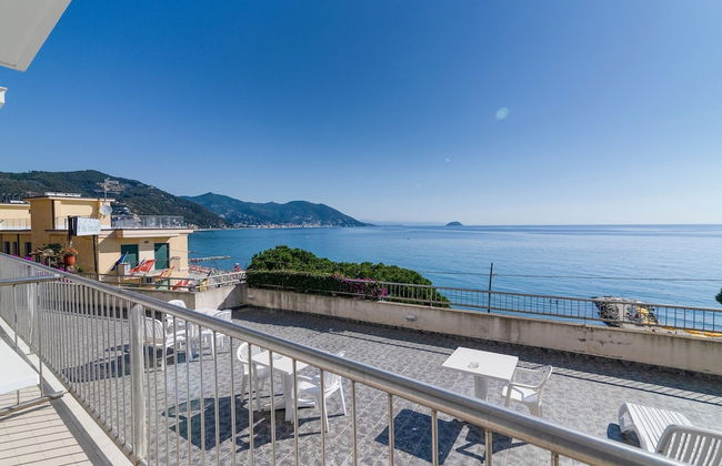 Frontline Beach 3 - M3 - Near To The Sea - Foto 1