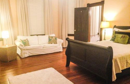 Big Blue House - Both Units - Near Forsyth Park - Foto 17