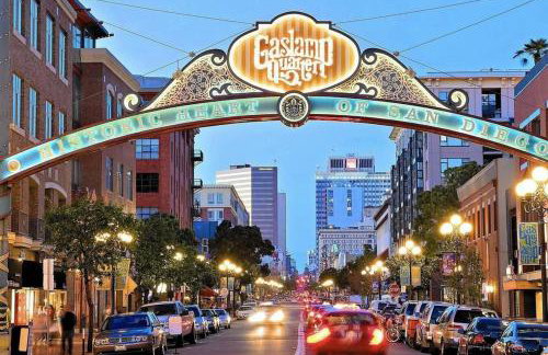 Casa California - Backyard, BBQ, Firepit & Near Beaches - Foto 11