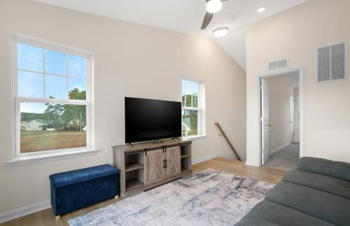 Robert's Retreat - Brand new home w/ gorgeous water views! - Foto 32