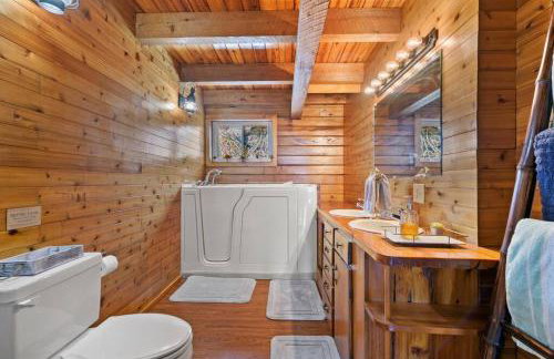 Fun fishing river cabin 23mi to beach with private dock 3BD 2BA - Foto 45