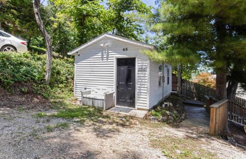 Lakefront Home with Huge Views and Great Fishing - Photo 5