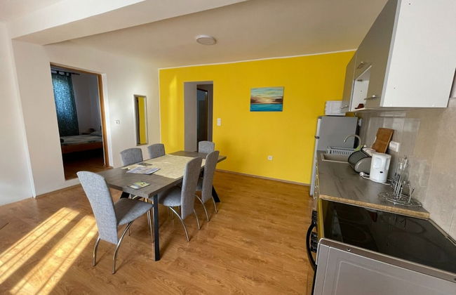 Jenny - 300m to the Beach - A4 - Photo 5