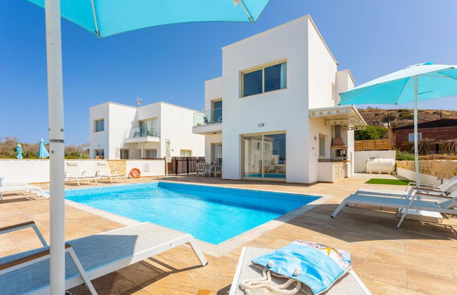 Villa Diana Seaside in Pomos - Foto 30