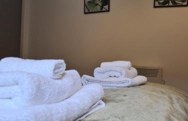 Cosy Mytholmroyd Getaway - Photo 11