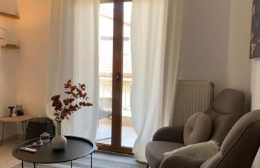 Aelin Living - Photo 1