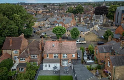 Stanley Park House Peterborough - 3 bed, 3 bathroom, parking, garden - Foto 64