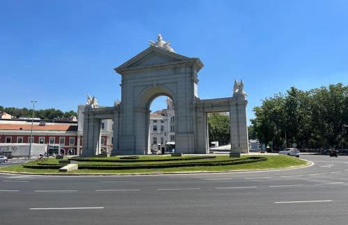 Studio next to Parque del Oeste - Photo 21