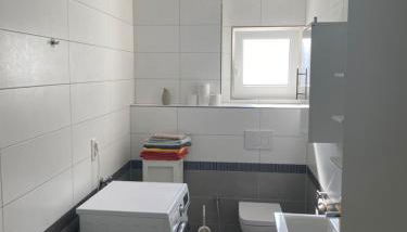 Zentrale 3 Zimmerwohnung mit kostenlosem Stellplatz - Foto 5