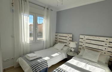 Oliva Nova flat in front of MET - Photo 12