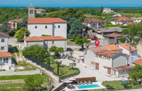 Four-Bedroom Apartment In Nova Vas - Foto 16