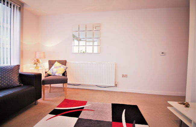 Solace Apartment Milton Keynes - Photo 19