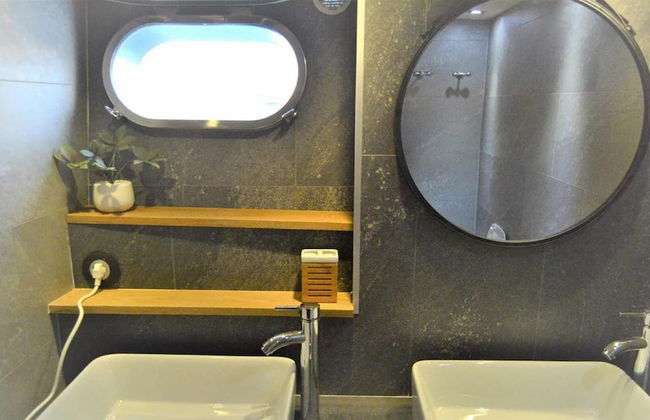 Luxury Yacht in La Rochelle With a Terrace - Foto 43