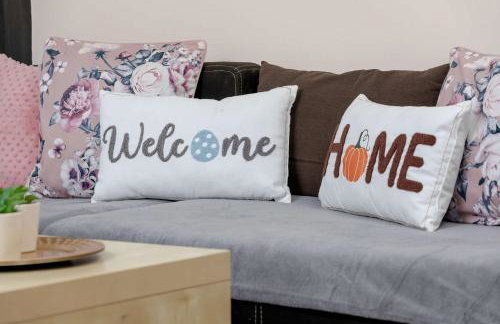 Charming Studio with Balcony in Katowice by Noclegi Renters - Foto 7