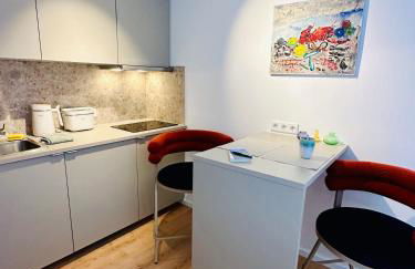 Stylisches See-Studio mit Badezugang & Garten - Photo 14