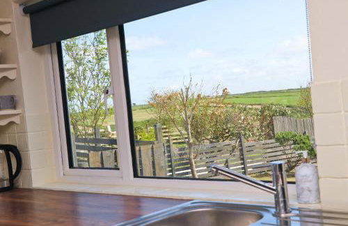 Coastal retreat surrounded by open countryside - Foto 9