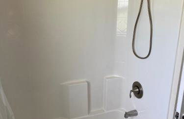 Gone Coastal! Large Heated pool home 30 min from beaches! - Foto 42