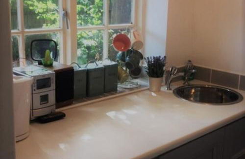 Loxley Barn, 1-bed Cottage Retreat - Photo 3