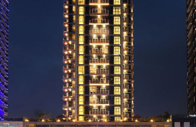 Royal Continental Suites - Photo 66