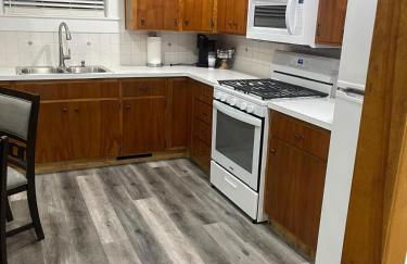 Cozy & Renovated 2 Bed Apartment - Foto 8