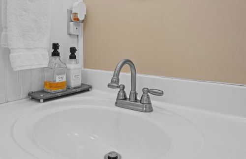 Family Escape with Yard, Fire Pit and EV Charger - Foto 45