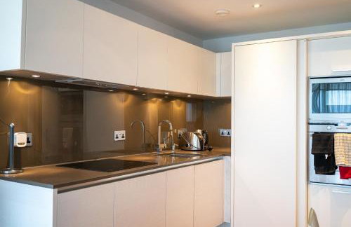 Luxury 3 Bedroom 3 Bathroom Balcony Apartment - Gunwharf Quays Apartments - Foto 26
