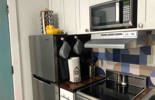 St Pete Modern Retro Oasis - Foto 33