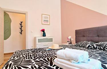 Lola's Place - Photo 62