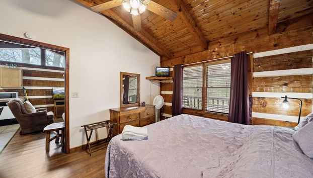 A Lover's Paradise 1 Bedroom Cabin Heavenly Views Resort - Foto 3, Habitación
