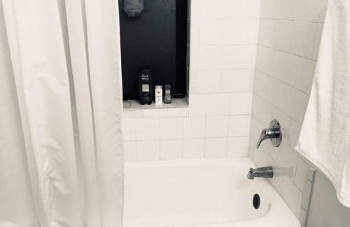 Entire Apartment in heart of Lincoln Park & Lake Sea and beach - Foto 6