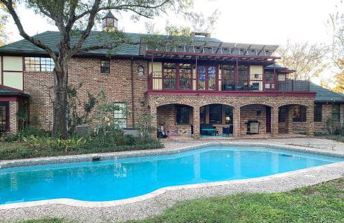 The Castle Hideaway Pool-16 plus-Guests-Game Room - Foto 34