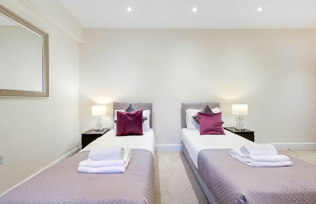 Luxury 3 Bedroom Apartment with Parking - Foto 6