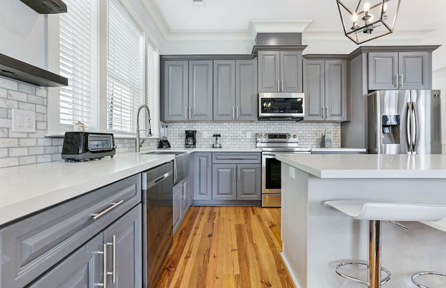 Amazing 4BR w Balcony by Hosteeva - Foto 15