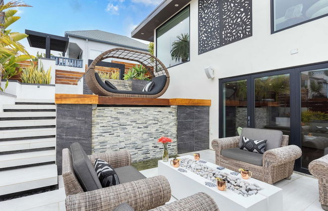 Steps to Beach+shops, Oceanview, Hot Tub+firepit Moonlight Modern by Avantstay - Foto 3