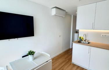 Modern apartment with pool and balcony - Foto 2