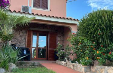 Villetta MP casa sviluppata su due piani con doppia veranda e parcheggio privato - Foto 1