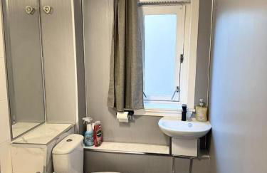 Royal Mile Escape-Free Parking - Photo 8