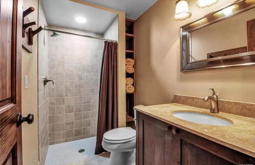 Luxurious Chalet! Hot-tub, Bonfire & Ideal Location for Skiing & Town - Foto 24