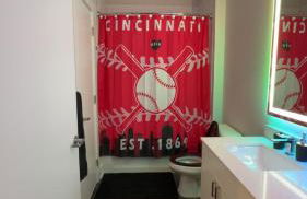 The 513 Flat 2! 1BR, 1Bath Apt with Pool and Riverfront View! Free Gated Parking! Only Steps from The banks & Stadiums! - Foto 12