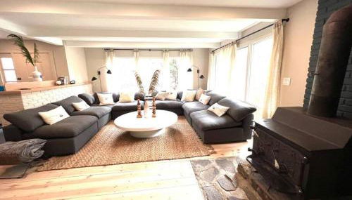 Catskill MNTN Escape 5 BR 3 bath Villa Hot Tub Fire Pit Best Group Stay - Foto 3