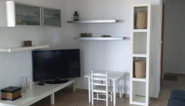 Apartamento Con Preciosas Vistas Al Mar,WIFI y piscina de temporada - Photo 5