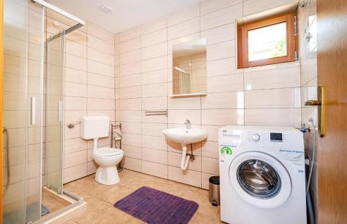 Four-Bedroom Holiday Home In Lisane Tinjske - Foto 29