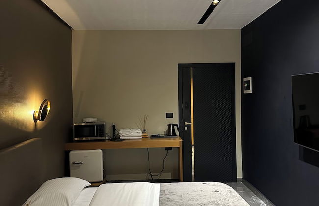 La Mirage Suites & Apartments - Photo 33