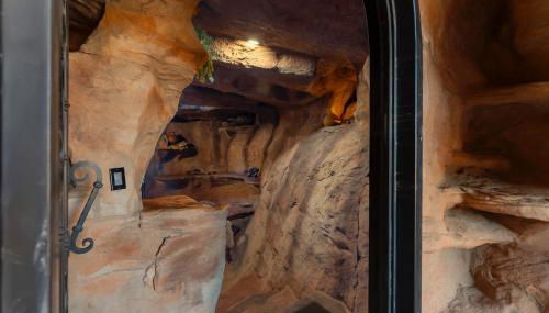 Cave Dwellers- Zions' Only Hand-Sculpted Cave - Foto 3