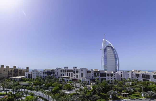 Maison Privee - Exclusive Luxury 3BR Apt with scenic views of Burj Al Arab - Foto 41