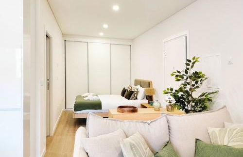 By the Sea - Foto 35