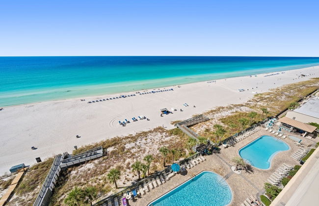 Beautiful Condo with Spacious Balcony to Enjoy Fascinating Ocean View - Unit 1002 by RedAwning - Foto 38