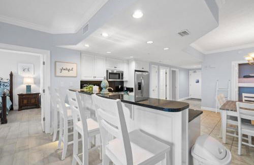 Quiet East End Gulf-Front Condo w/ Heated Pool & Balcony - Foto 6