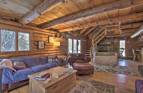 Cabin Private Hot Tub, Walk to Pats Peak Ski Area - Foto 1