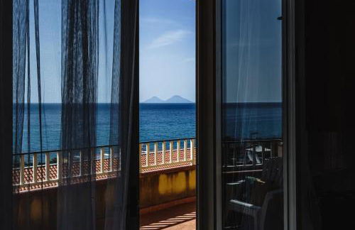 Grazia's Aeolian View House - Foto 1